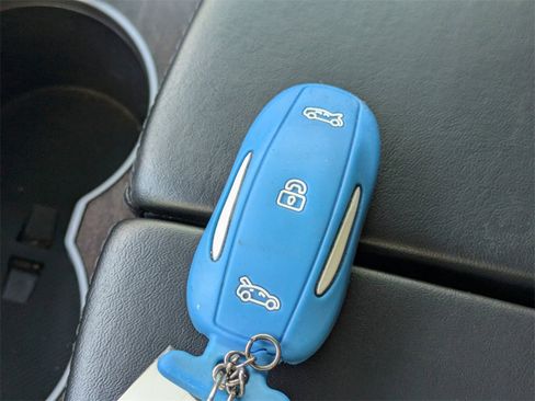 Used 2019 Tesla Model X 100D image 30