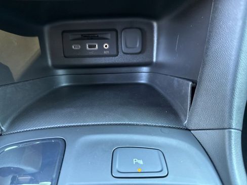 Used 2024 Chevrolet Equinox RS image 19