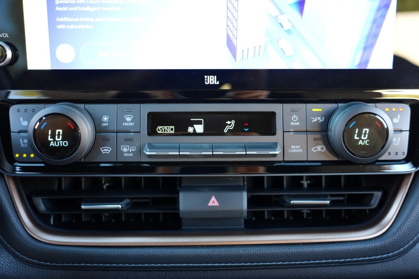Used 2024 Toyota Grand Highlander AWD Hybrid image 29