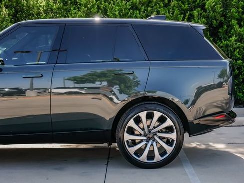 New 2026 Land Rover Range Rover SE AWD/4WD image 14