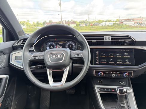 Used 2025 Audi Q3 2.0T Premium Plus AWD/4WD image 12