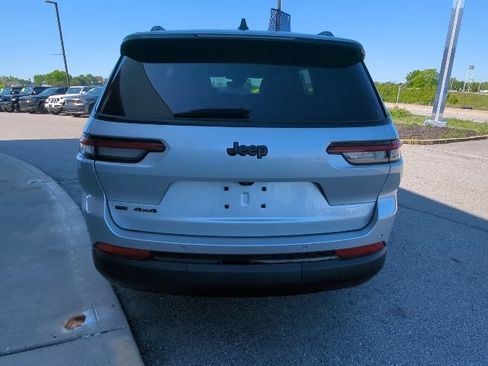 Certified 2021 Jeep Grand Cherokee L Laredo AWD/4WD image 30