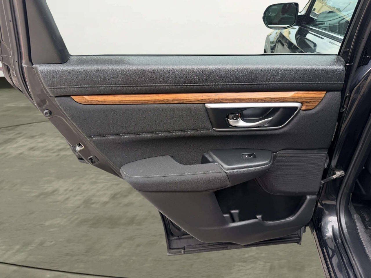 Used 2017 Honda CR-V EX image 22