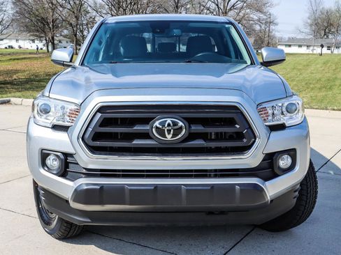 Used 2022 Toyota Tacoma SR5 image 18