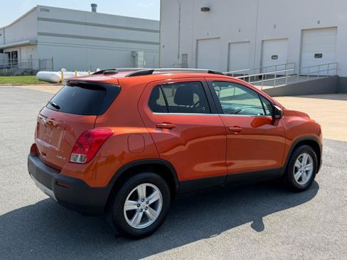 Used 2016 Chevrolet Trax LT w/ LT Convenience Package FWD image 4