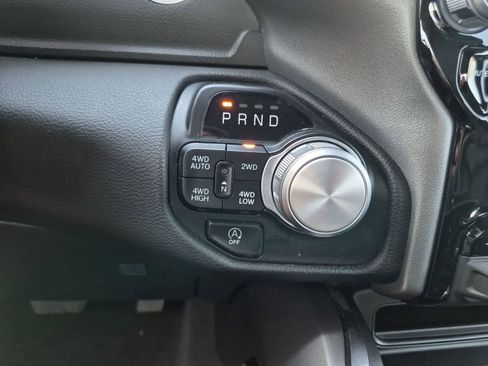 Used 2024 RAM 1500 Laramie AWD/4WD image 33