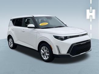 Used 2025 Kia Soul LX w/ LX Technology Package FWD video 1