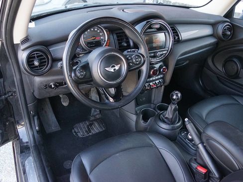 Used 2017 MINI Cooper 2-Door Hardtop image 17