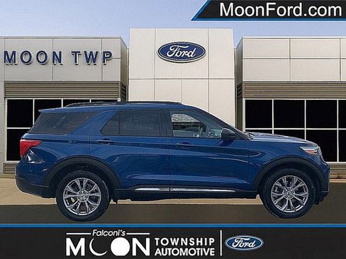 Used 2020 Ford Explorer XLT w/ Equipment Group 202A image 1
