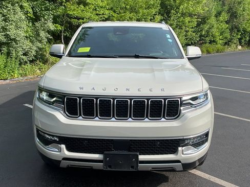 Used 2022 Jeep Wagoneer Series III AWD/4WD image 8