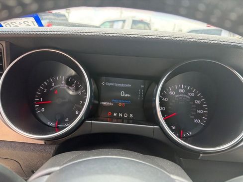 Used 2022 Ford Mustang GT RWD image 9