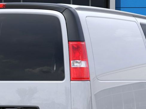 New 2025 Chevrolet Express 3500 w/ Driver Convenience Package RWD image 11
