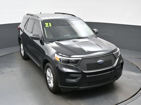 Used 2021 Ford Explorer XLT w/ Class III Trailer Tow Package AWD/4WD image 42