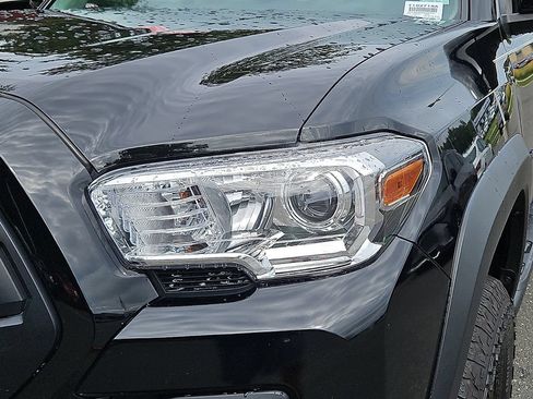 Used 2023 Toyota Tacoma 4x4 Double Cab w/ Trail Edition image 9