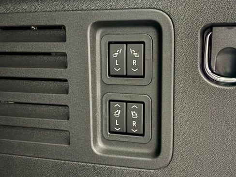 New 2026 Buick Enclave Preferred w/ Power Package FWD image 12