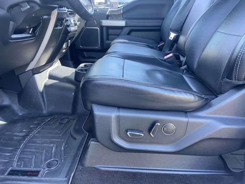 Used 2018 Ford F250 Lariat w/ Chrome Package image 13