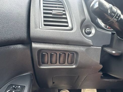 Used 2020 Mitsubishi Outlander Sport Black Edition FWD image 22
