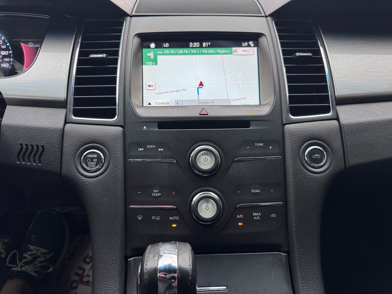 Used 2018 Ford Taurus SEL w/ Equipment Group 201A FWD image 9