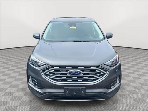 Certified 2024 Ford Edge Titanium AWD/4WD image 2