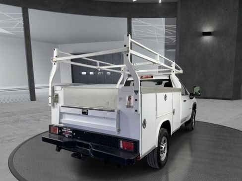 Used 2024 Chevrolet Silverado 2500 W/T RWD image 4