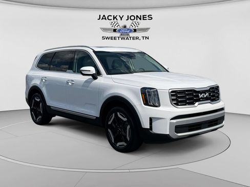 Used 2024 Kia Telluride S w/ S Sunroof Package FWD image 6