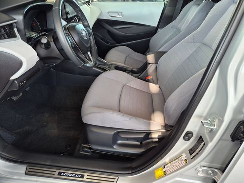 Used 2026 Toyota Corolla SE FWD image 11