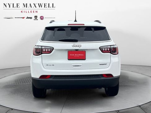 New 2026 Jeep Compass Latitude image 15