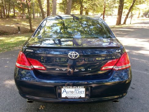 Used 2006 Toyota Avalon Limited image 6