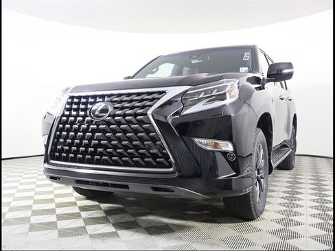 Certified 2023 Lexus GX 460 Premium AWD/4WD image 2