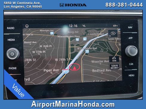 Used 2018 Volkswagen Tiguan SEL FWD image 15