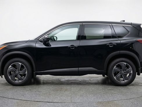 Used 2025 Nissan Rogue SV image 5