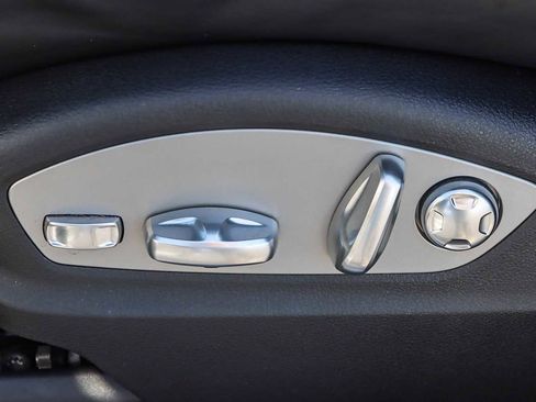 Used 2018 Porsche Macan GTS image 18