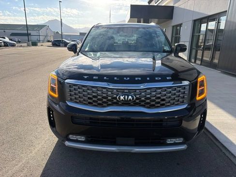 Used 2020 Kia Telluride EX AWD/4WD image 2