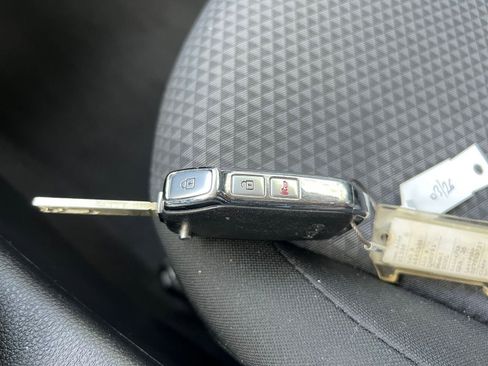 Used 2025 Kia Soul LX w/ LX Technology Package image 22