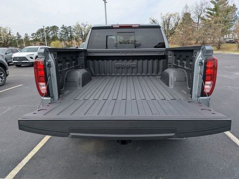New 2026 GMC Sierra 1500 SLE w/ X31 Off-Road Package image 7