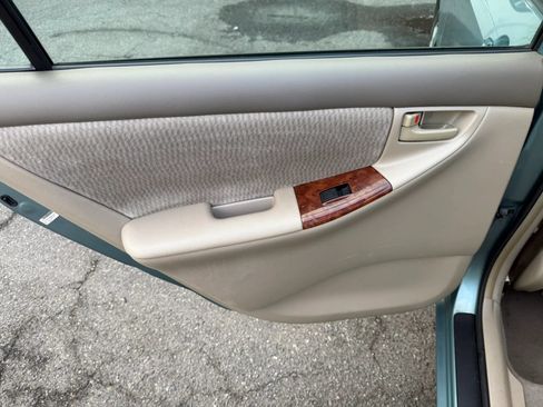 Used 2006 Toyota Corolla LE FWD image 22