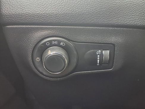Used 2018 Jeep Compass Sport w/ Tech Group AWD/4WD image 10