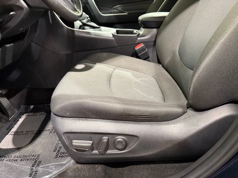 Certified 2025 Toyota RAV4 XLE AWD/4WD image 14
