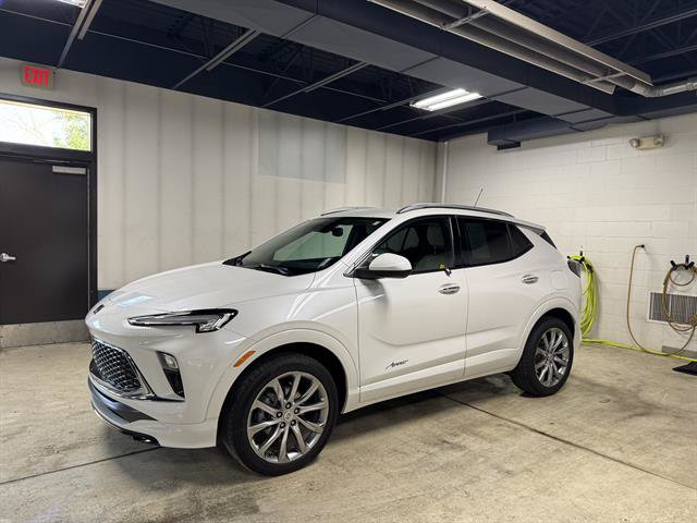 Certified 2024 Buick Encore GX Avenir w/ Avenir Convenience Package AWD/4WD image 1