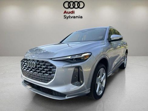 Certified 2025 Audi Q5 Premium Plus w/ Premium Plus image 3