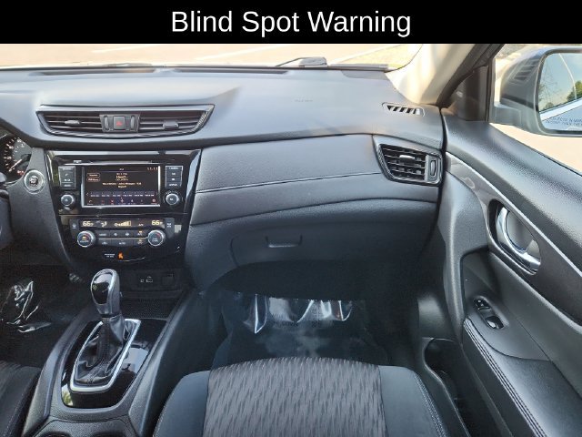 Used 2018 Nissan Rogue SV AWD/4WD image 24