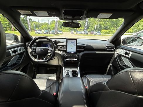 Used 2020 Ford Explorer ST w/ Premium Technology Package AWD/4WD image 13