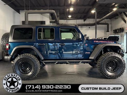 Used 2025 Jeep Wrangler Unlimited Rubicon AWD/4WD image 1