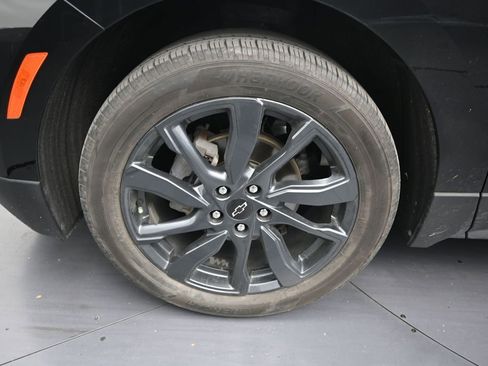 Used 2023 Chevrolet Equinox RS FWD image 9