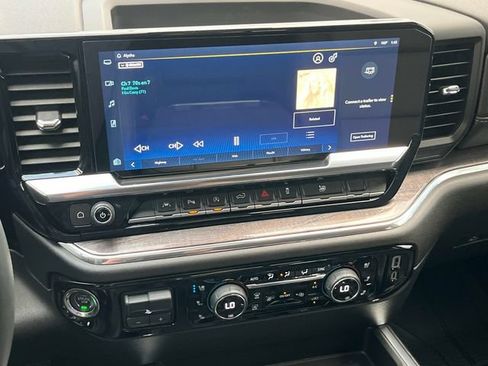 Used 2024 Chevrolet Silverado 1500 LTZ w/ LTZ Convenience Package II AWD/4WD image 34