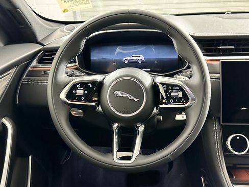 Used 2026 Jaguar F-PACE R-Dynamic S AWD/4WD image 14