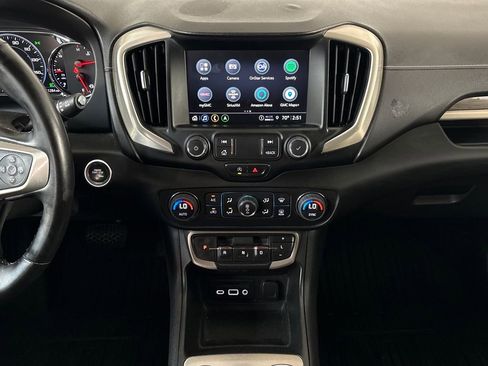 Used 2023 GMC Terrain Denali w/ Denali Premium Package image 25