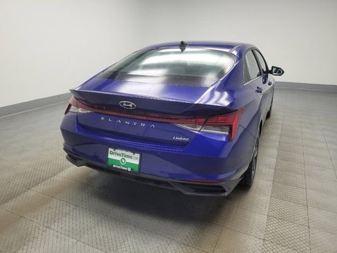 Used 2023 Hyundai Elantra Limited image 7
