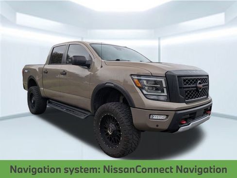 Used 2021 Nissan Titan PRO-4X w/ Pro-4x Utility Package image 4