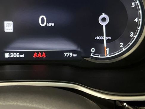 Used 2024 Genesis G80 2.5T image 6